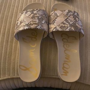 ADALEY WOVEN SLIDE SANDAL great condition